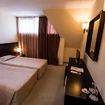 Хотел парк гардения 4*