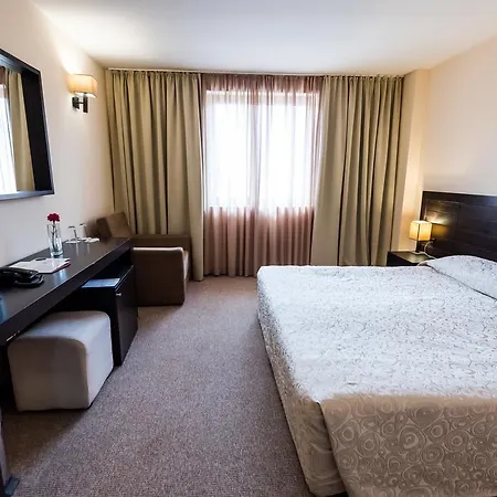 호텔 Gardenia Park 4*