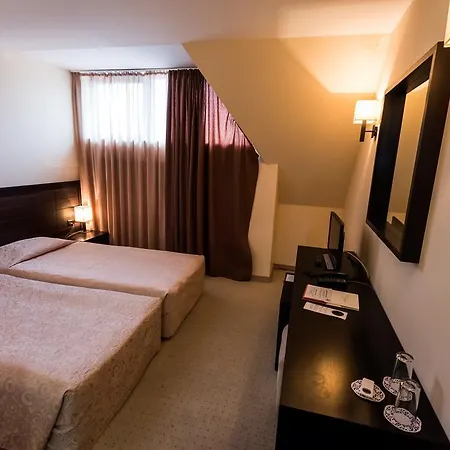 Hotell Gardenia Park 4*